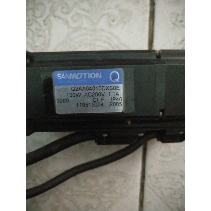 Sanyo Denki Q2AA04010DXS0E Servo Motor - High Torque, Precision Control