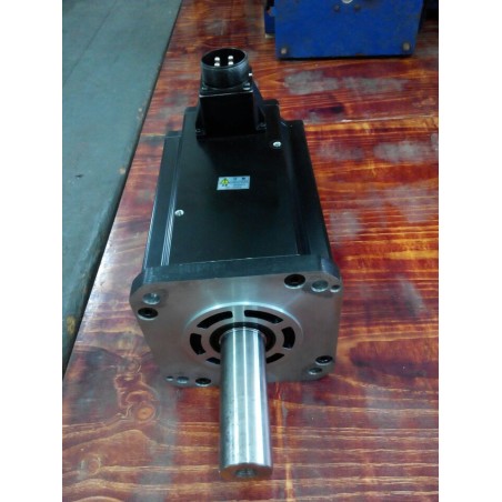 Sanyo Denki Q2AA07040DXS1D Servo Motor | High-Performance Industrial Automation Motor