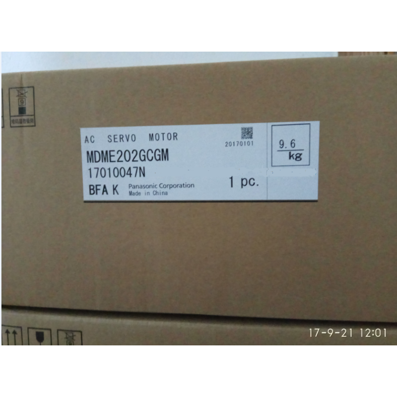 Panasonic MDME202GCGM 2Kw Servo Motor       -        Panasonic MINAS A5 MDME202GCGM Servo Motor - 200V 2000W | Precision Motion 